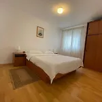 Apartment Zora Nin