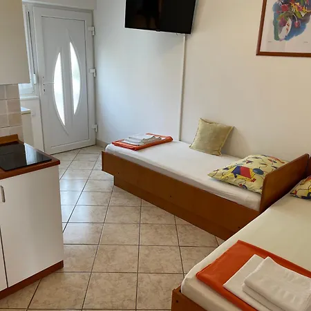 Zora Appartement Nin