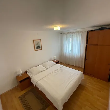 Apartman Zora Nin