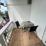 Zora Apartmán