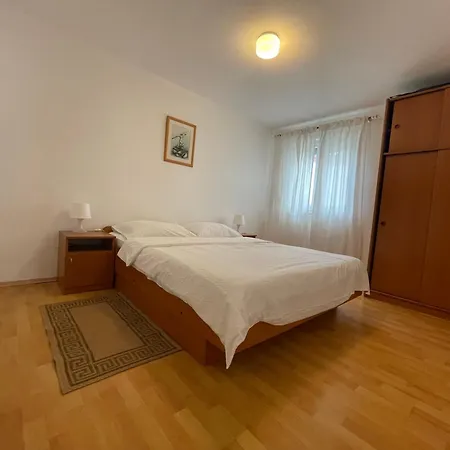 Appartement Zora Nin